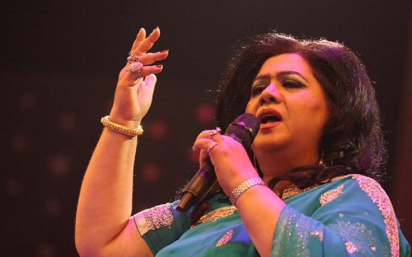 singer-runa2