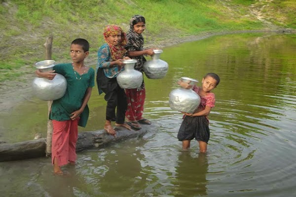 মহান মুক্তিযুদ্ধের মাধ্যমে অর্জিত বাংলাদেশের বিজয়ের ৪৫ বছর পূর্ণ হয়ে ৪৬ বছরে পা রাখতে যাচ্ছে। এ উপলক্ষে উন্নয়ন ও গণমাধ্যমকর্মী মোহাম্মদ গোলাম নবী  আগামী ১৬ ডিসেম্বর পর্যন্ত বাংলাদেশের বিভিন্ন ক্ষেত্রে অর্জন-ব্যর্থতা ও করণীয় বিষয়ে ধারাবাহিকভাবে লিখবেন চ্যানেল আই অনলাইন পাঠকদের জন্য।  পর্ব-৩ (ডিসেম্বর ৩, ২০১৬)