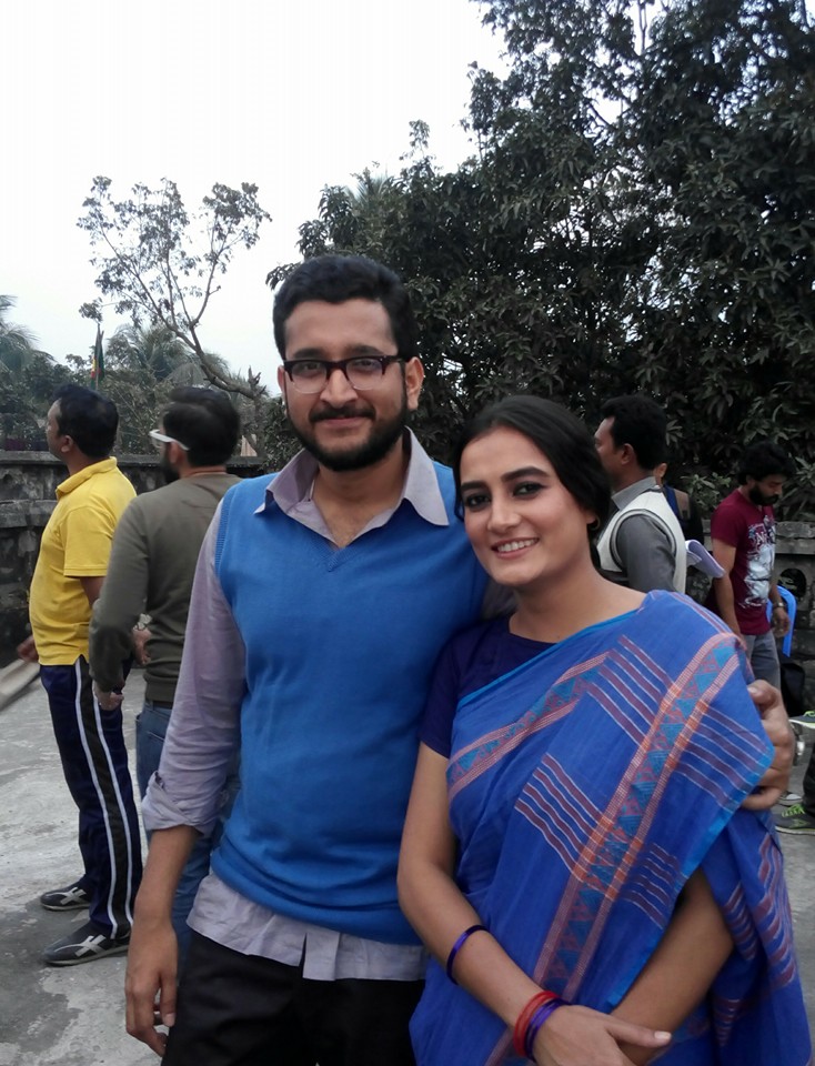 ‘ভুবন মাঝি’ ছবির শুটিংয়ে পরমব্রত চট্টোপাধ্যায় ও অপর্ণা ঘোষ