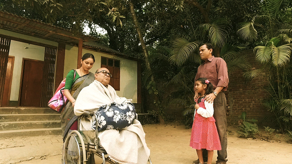 ‘মুক্তির ছোট গল্প’ নাটকের দৃশ্য