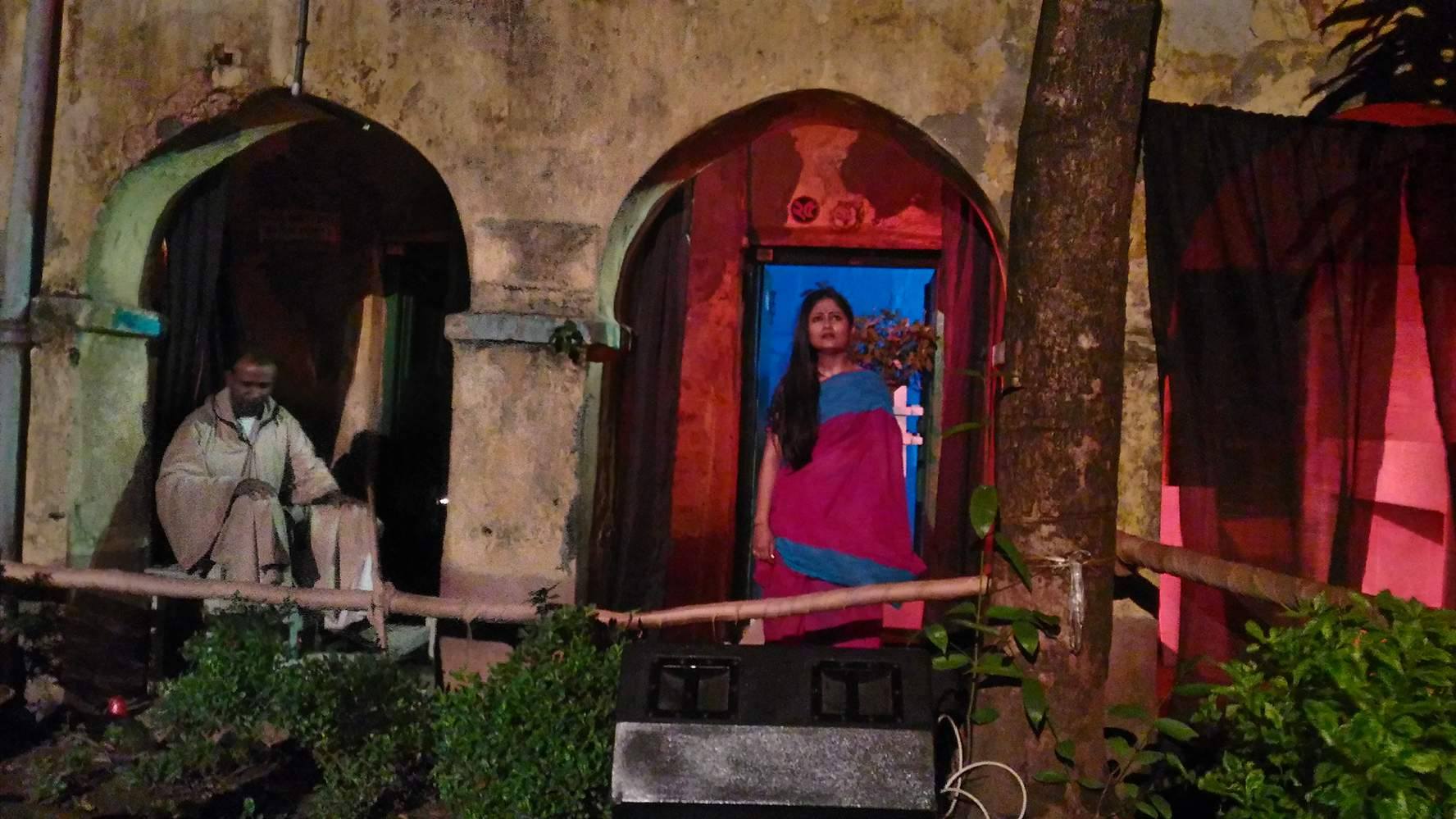 ‘সারারাত্তির’ নাটকের দৃশ্য