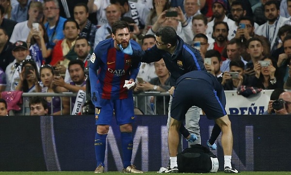 রক্ত ঝরছে মেসির