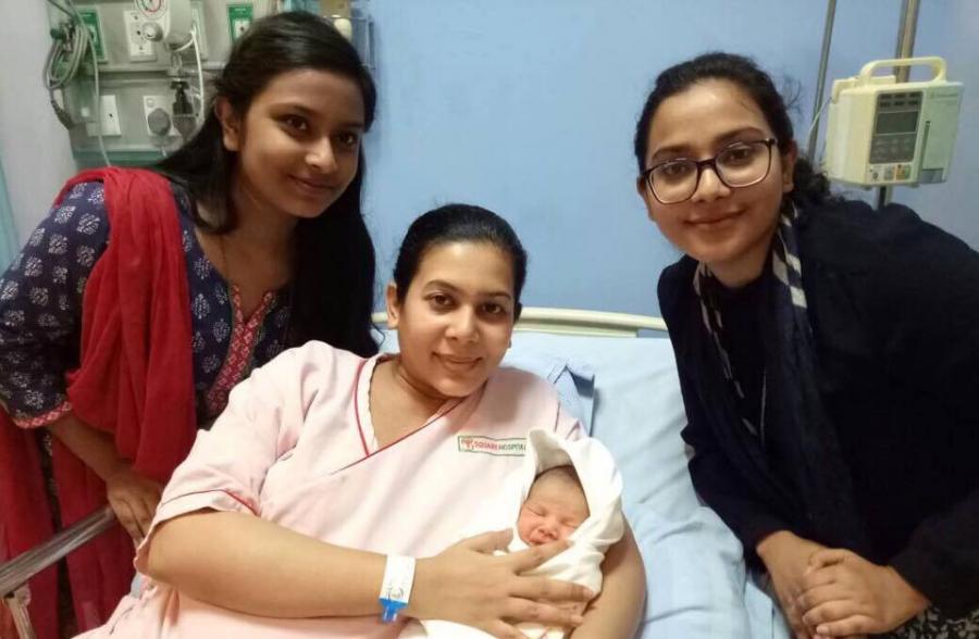 হাসপাতালে ছেলে আর পরিচিতজনদের মাঝে ওয়ার্দা রিহাব