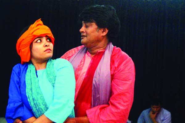 মহাকাল নাট্যসম্প্রদায়ের একটি নাটকের দৃশ্য।