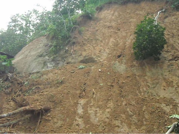 পাহাড় ধস