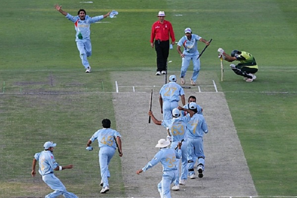 ২০০৭ সালে প্রথম টি-টুয়েন্টি বিশ্বকাপের ফাইনালে মুখোমুখি হয়েছিল ভারত-পাকিস্তান