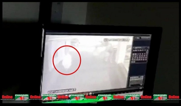 এই ভবনেই ভাড়া করা ফ্ল্যাটে থাকেন ফরহাদ মজহার