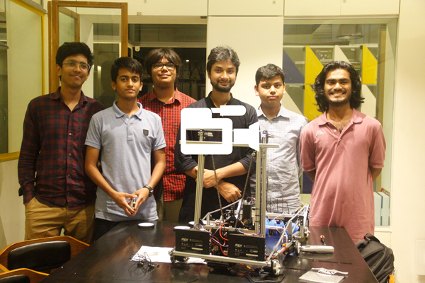 আগামী ১৬ জুলাই যুক্তরাষ্ট্রে শুরু হওয়া এই রোবট অলিম্পিকস আসরের আয়োজন করছে ‘ফার্স্ট গ্লোবাল’ (www.first.global)। এতে অংশ নিচ্ছে এশিয়া, ইউরোপ, আফ্রিকা, দক্ষিণ আমেরিকাসহ ৬ মহাদেশের প্রায় ১৬৪টি দেশের তরুণ শিক্ষার্থীরা। যার মধ্যে চল্লিশটিরও বেশি দেশ এশিয়ার। বিশ্বের প্রতিটি শিশুর জন্যই প্রয়োজনীয় বিজ্ঞান, প্রযুক্তি, প্রকৌশল এবং গণিত বিষয়ে দক্ষতা অর্জনের সুযোগ তৈরি করে দিতে বহুদিন ধরে কাজ করে চলেছে ফার্স্ট গ্লোবাল।