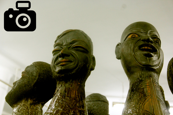 ‘চারুকলা ৮৭’ এর আয়োজনে ‘বন্ধুত্বের ৩০ বছর’ উপলক্ষে আজ বিকেল ৫ টায় ঢাকা বিশ্ববিদ্যালয় চারুকলা অনুষদের জয়নুল গ্যালারীতে “Jump StArt @ 30” শিরোনামে দলগত প্রদর্শনীর উদ্বোধন করেন দেশ বরেণ্য চিত্রশিল্পী রফিকুন নবী।