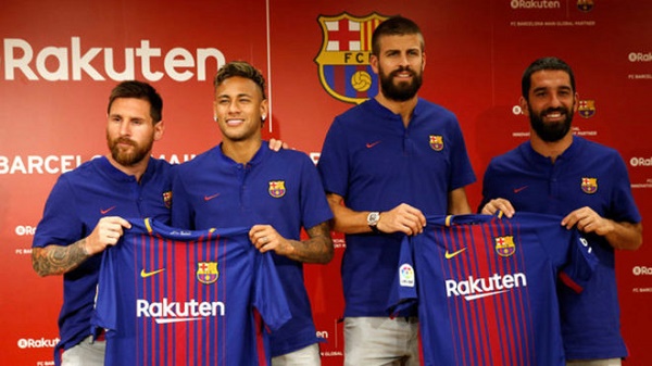 নতুন মৌসুমের জার্সি হাতে মেসি-নেইমাররা