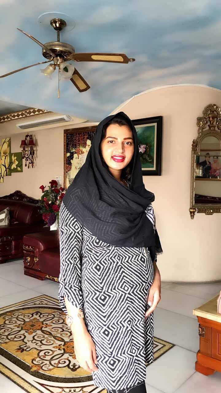 চিত্রনায়িকা বর্ষা আজ বৃহস্পতিবার দুপুরে ফেসবুকে তার এই ছবিটি পোস্ট করেছেন