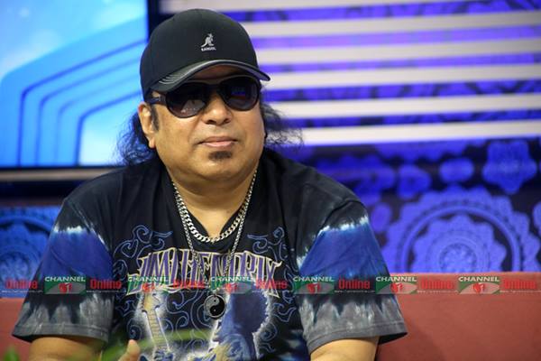 আইয়ুব বাচ্চু এলআরবি