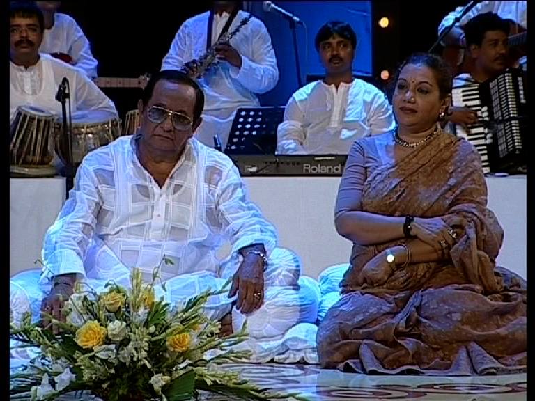 ‘ফিরে দেখা সেরা গান’ অনুষ্ঠানে রাজ্জাক ও কবরী