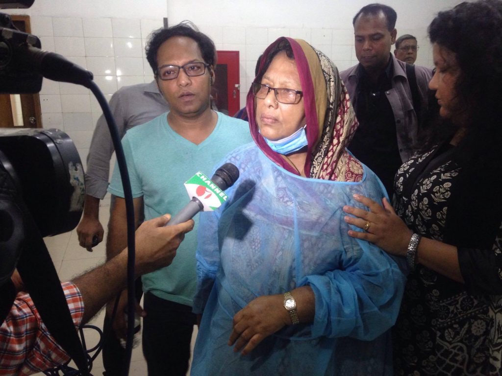 স্বামীর জন্য সবার কাছে দোয়া চেয়েছেন আব্দুল জব্বারের স্ত্রী