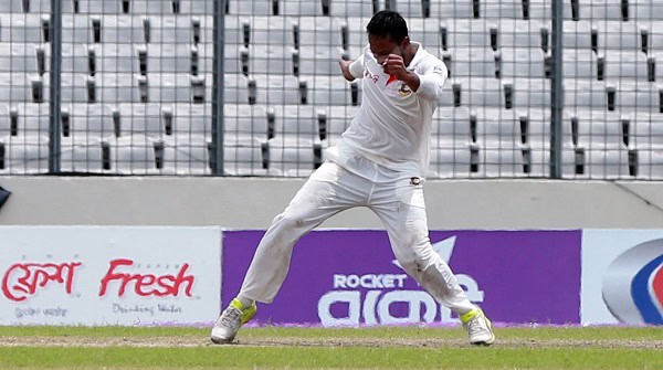 সাকিব আল হাসান ক্রিকেট খেলছেন মাঠে, উদযাপনে বাঁধনহারা. Channel i News - চ্যানেল আই নিউজ