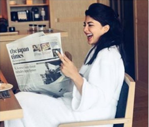 টোকিওতে জ্যাকুলিন ফার্নান্দেজ