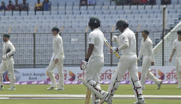 বাংলাদেশ ক্রিকেট দলের খেলোয়াড়রা মাঠে প্রস্তুতি নিচ্ছেন. Channel i News - চ্যানেল আই নিউজ