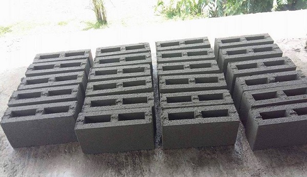 শিপুর তৈরি কনক্রিটের ব্লক।