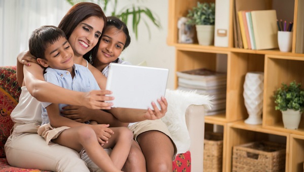 সামাজিক মাধ্যমে আসক্তি