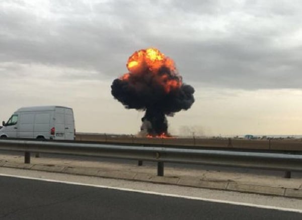 মাদ্রিদে স্প্যানিশ মিলিটারি জেট বিমান বিধ্বস্ত