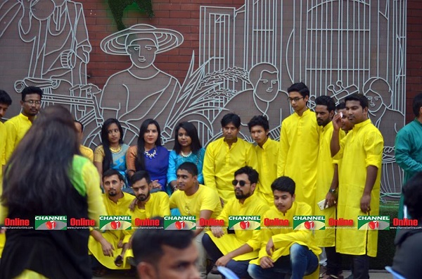 হুমায়ূন মেলায় হিমু-রূপারা