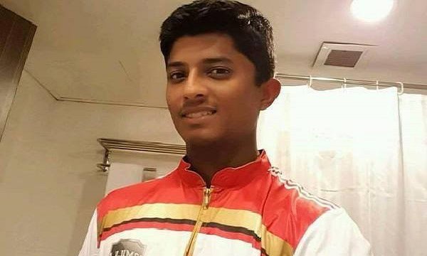 মেহেদী একটি প্রতিযোগিতায় অংশ নিচ্ছে, হাসিমুখে প্রস্তুত. Channel i News - চ্যানেল আই নিউজ