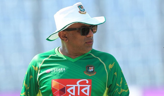 চন্ডিকা হাথুুুরুসিংহে (ফাইল ফটো)