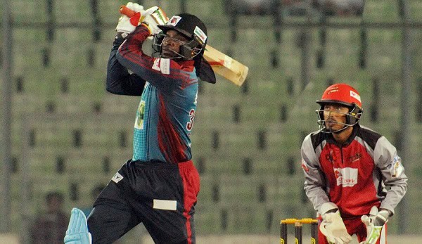 বাংলাদেশ ক্রিকেটাররা ব্যাটিং অনুশীলন করছে, খেলোয়াড়রা পিচে প্রস্তুত. Channel i News - চ্যানেল আই নিউজ