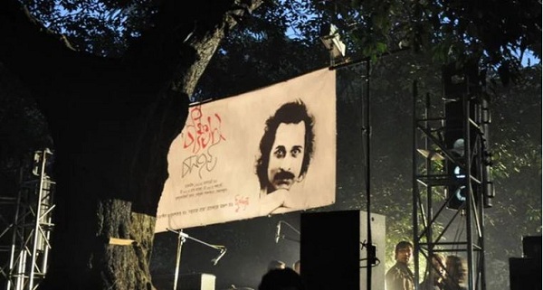 ঢাবিতে সাংবাদিকতা বিভাগে পড়াশোনা শেষ করে আশির দশকে সাংবাদিকতা শুরু করেন সঞ্জীব চৌধুরী।