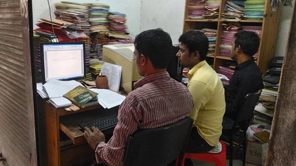 অন্বেষা প্রকাশনীতে চলছে প্রুফ কারেকশনের কাজ।