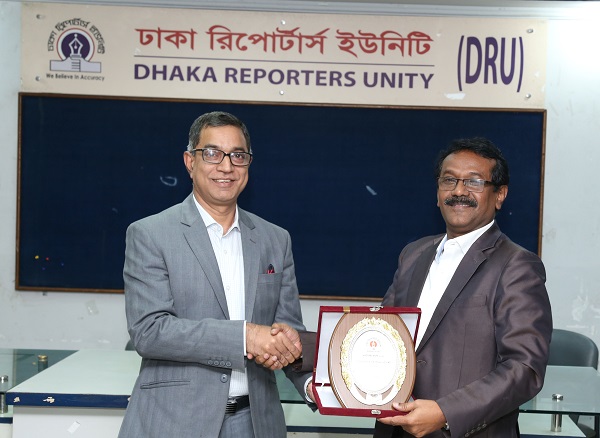 ডিআরইউ’র নতুন কমিটির দায়িত্বগ্রহণ