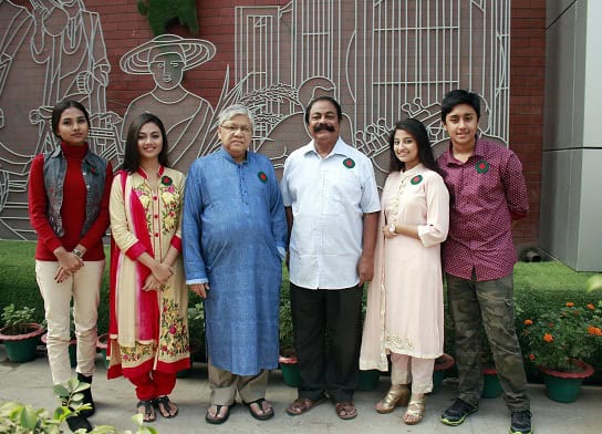 চ্যানেল আই অনলাইন এর সাংবাদিক ও অতিথিরা একত্রে ছবি।. Channel i News - চ্যানেল আই নিউজ