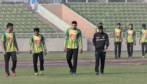 ক্যাম্পে জাতীয় দলের ক্রিকেটাররা