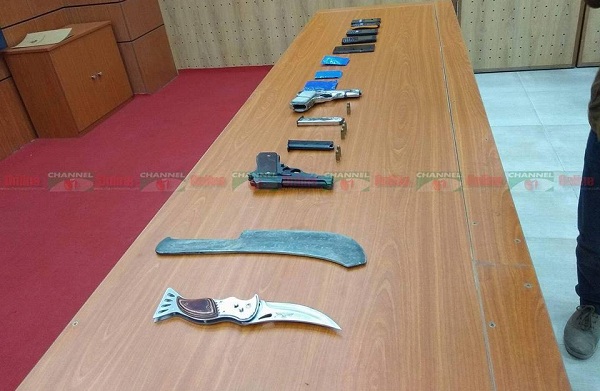 দ্রুত বিত্তশালী হওয়ার লোভে মাদক ব্যবসা-আক্তার ও মিম