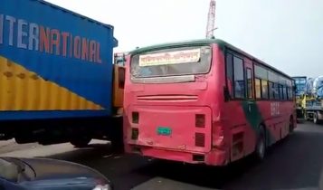 ঢাকা-চট্টগ্রাম মহাসড়কে যানজট