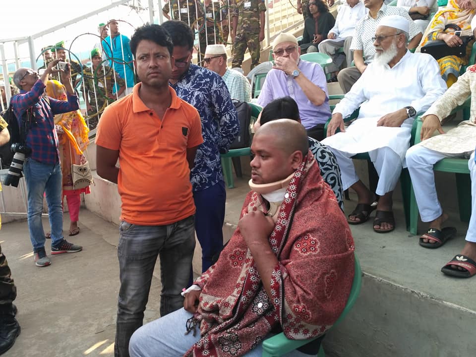 হাসপাতাল থেকে সহযাত্রীদের জানাজায় মেহেদী