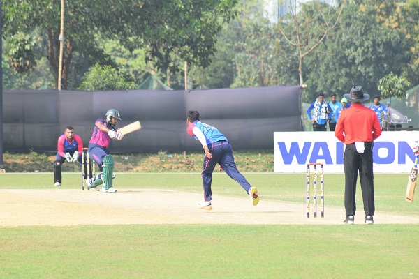 দুই প্রাইমের লড়াই