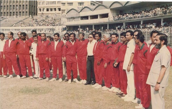 ১৯৯১ সালে মুজিবনগর থেকে স্বাধীন বাংলা ফুটবল দলের মশাল দৌড় শুরু হয়ে শেষ হয় ঢাকা স্টেডিয়ামে।