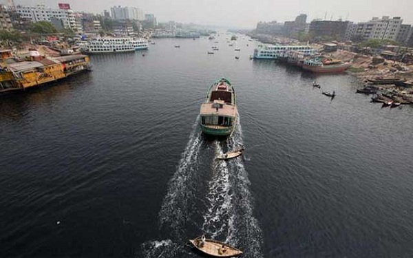 বুড়িগঙ্গা-নৌকা ডুবে কিশোরীর মৃত্যু