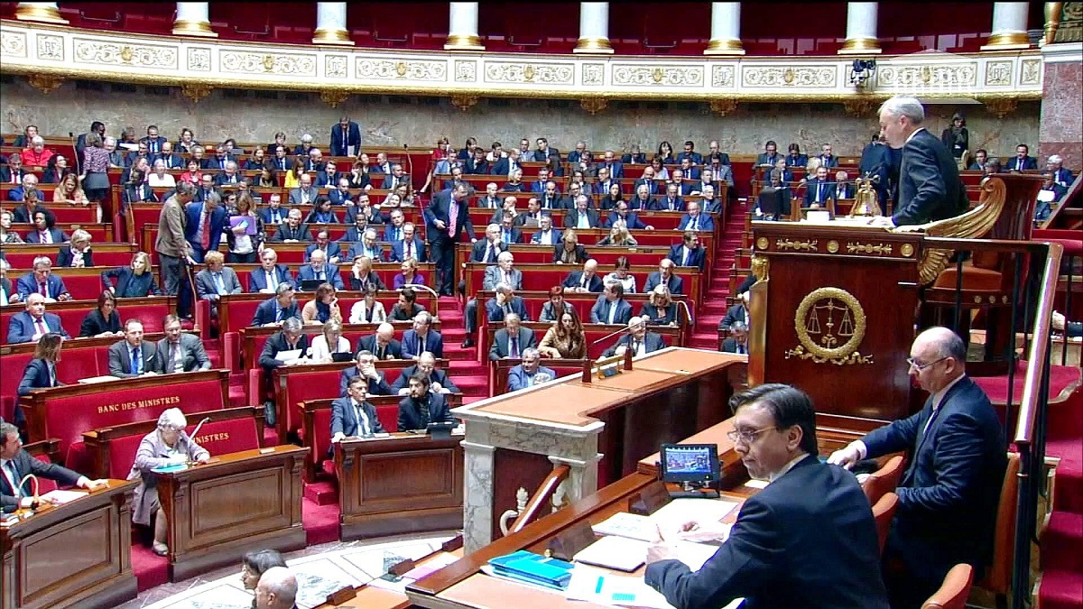 ফ্রান্স-অভিবাসন আইন-ইমানুয়েল মাক্রোঁ