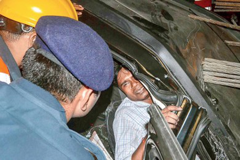 ভারত-ফ্লাইওভার ধস