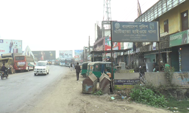 সড়ক দুর্ঘটনা-বাস-ট্রাক সংঘর্ষ