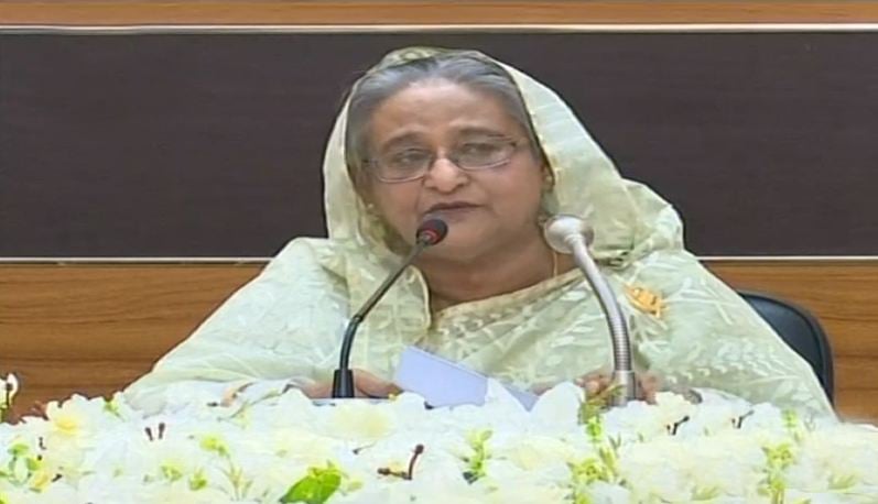 প্রধানমন্ত্রী শেখ হাসিনা-চিকিৎসকদের এক বছর উপজেলায়