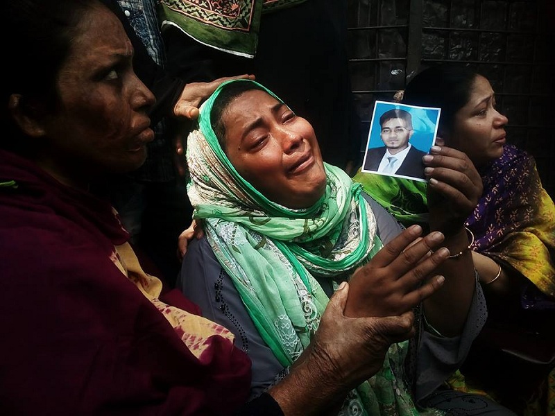 চকবাজার-আগুন-চকবাজারে আগুন-রোহান বাবাটাকে খুঁজে-সতর্ক