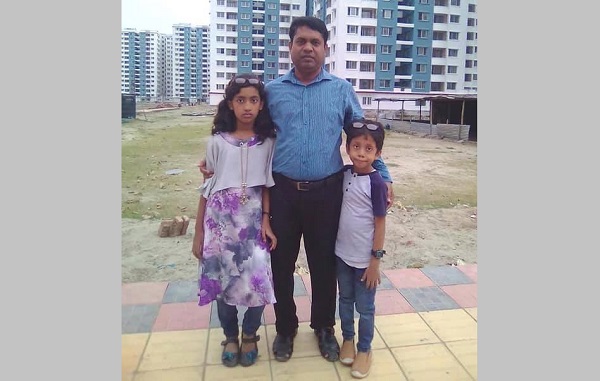 স্কুলছাত্রী