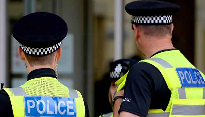 লন্ডন-মসজিদের সামনে হামলা