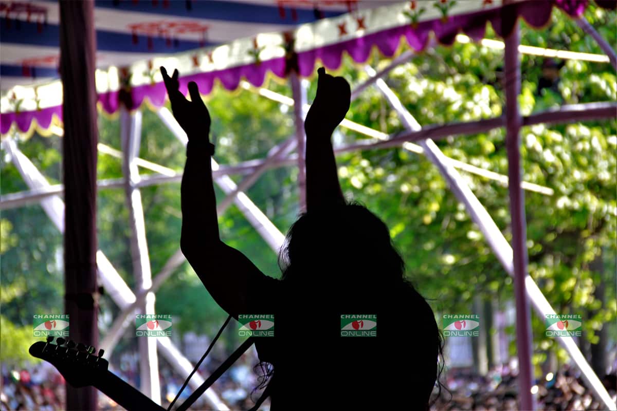 বৈশাখী অনুষ্ঠানে মঞ্চ মাতালেন নগর বাউল