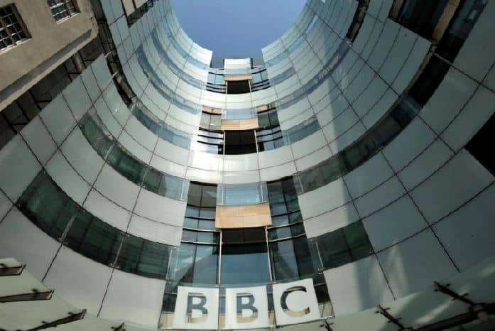 বিবিসি-ইউটিউবার-অনুষ্ঠানে আধুনিকতা