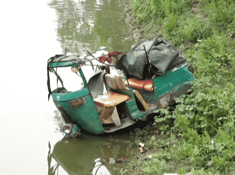 সিরাজগঞ্জ-সিএনজি অটোরিক্সা