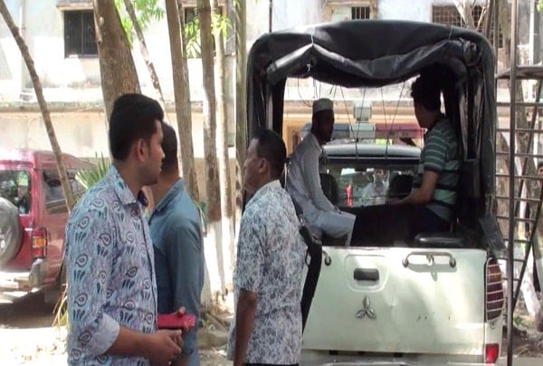 ফেনী-মাদরাসা শিক্ষার্থী